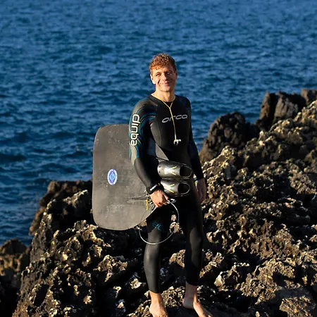 Calm Sea View Apartment